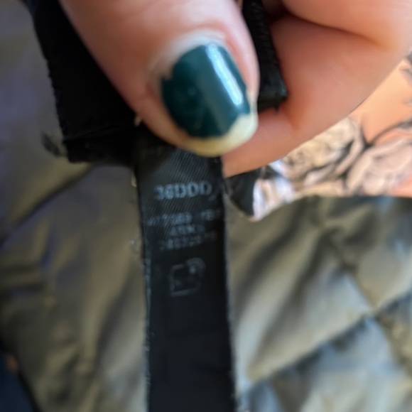 Victoria’s Secret 36 DDD Bra - Picture 9 of 9